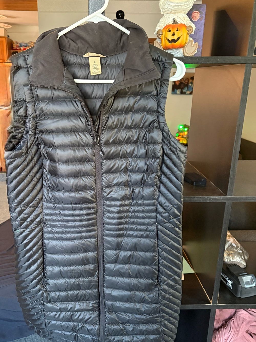 Duluth Trading Co Black Quilted Lightweight Puffer Vest - Women's